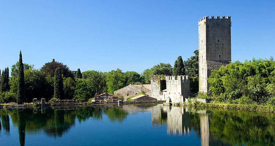 Ninfa Garden day tours Italian summer beach house holiday