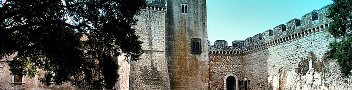 Sermoneta Castle day visit near Sabaudia summer beach accommodation