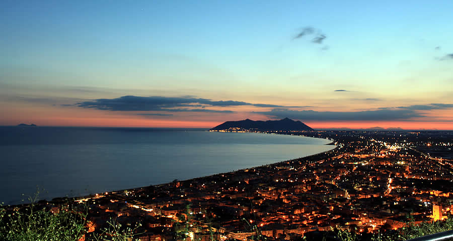 Terracina evening tours restaurants ice cream events real Italian vacation